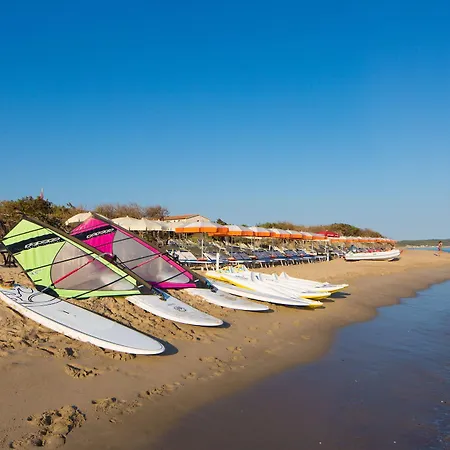 Mclub Del Golfo Hotel 4*