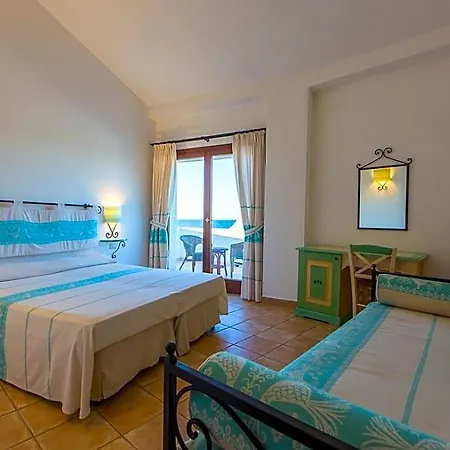 Mclub Del Golfo Hotel 4*